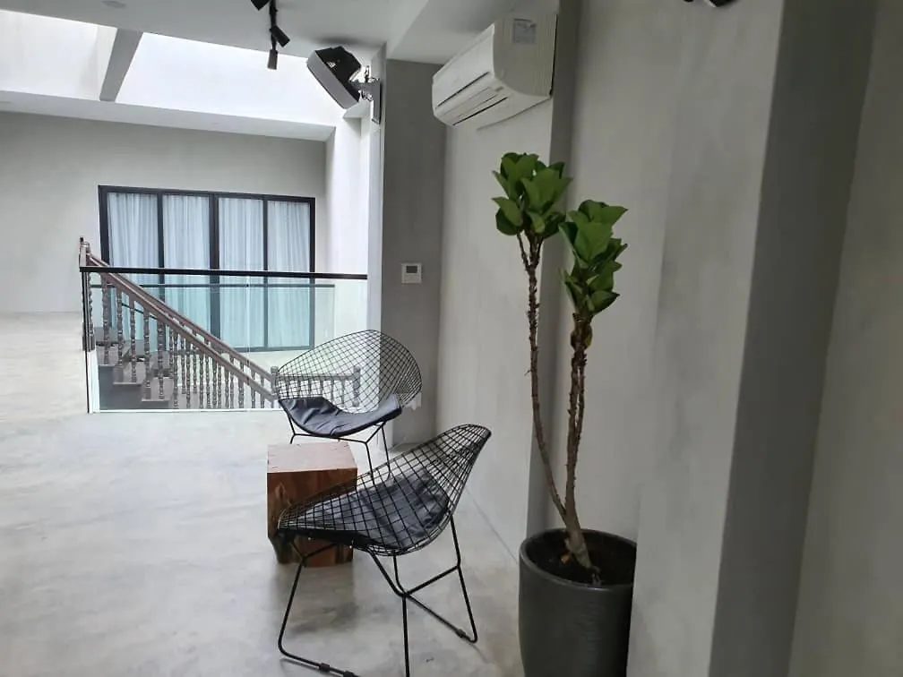 Luxurious Georgetown Townhouse In Core Zone Holiday home George Town