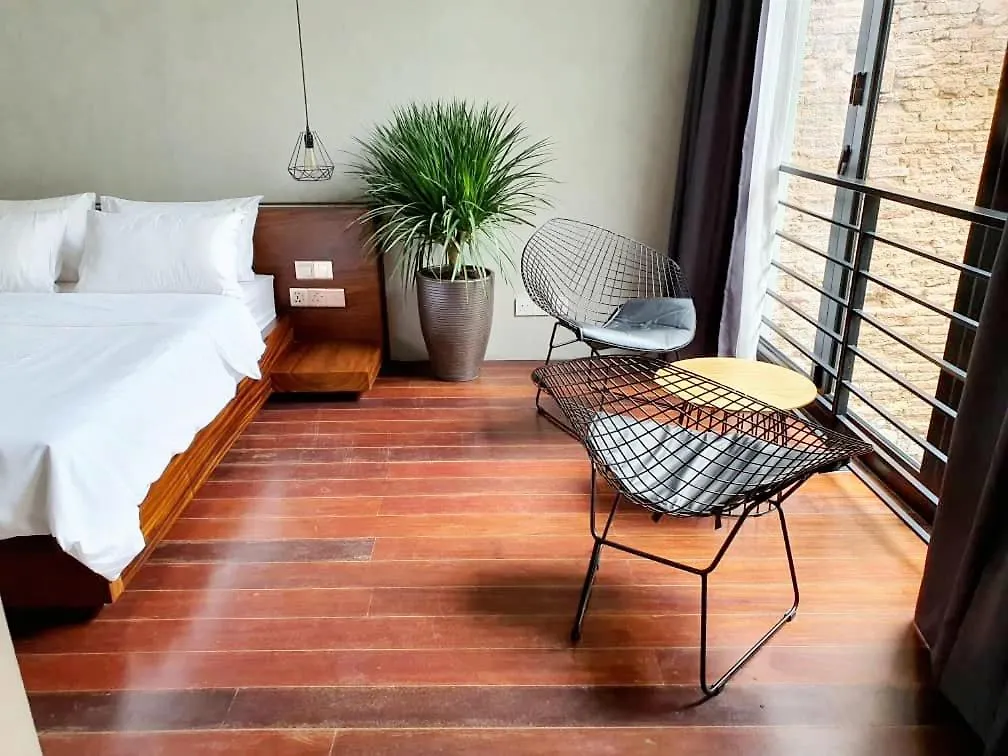 Luxurious Georgetown Townhouse In Core Zone George Town